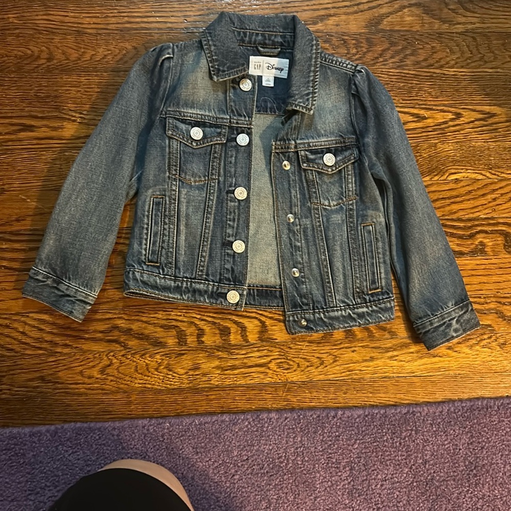 GAP Kids Blue Jean Jacket with Minnie Mouse on the back - size 4 toddler
